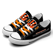 Load image into Gallery viewer, NFL Cincinnati Bengals Low Top Canvas Shoes Gift For Fans H3010